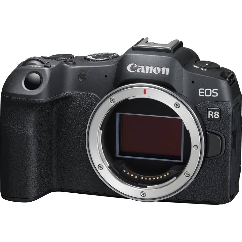 Cámara Canon Mirrorless EOS R8 body (maletín + memoria de 64gb)